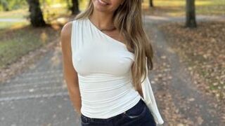 MrLuckyLife - Lily Phillips - Lily Lights Up London