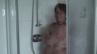 Redhead BBW Teen's Hot Shower