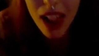 Svenska Caroline suger som en proffs