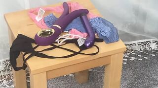 Mrs Mature Feet doing some layering for fans.