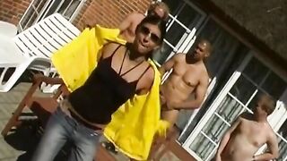 Arabisk teen Maya i dansk orgie