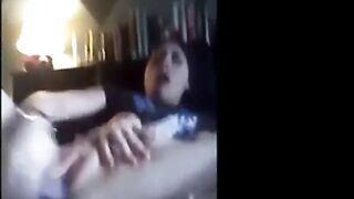 Solo Girl Orgasm with Dildo on Webcam