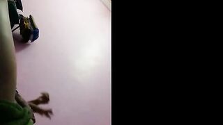 Malaysian Babe from Johor Sucks an Ice Cream