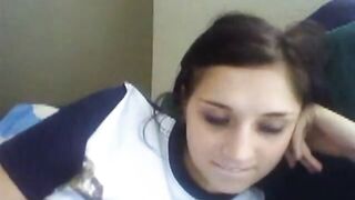 Elle adore les shows en webcam - une Française coquine