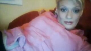Sexy Amateur Blonde MILF on Webcam