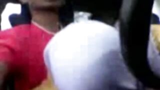 Arab Babe in Baju Kurung Gives Blowjob