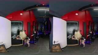 Gloryhole Cocksucker - VR