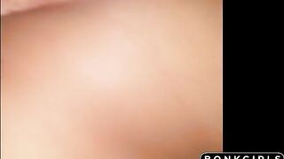 Wendy, una dominicana con grandes tetas naturales se masturba