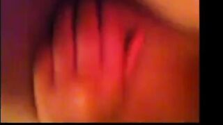 Indian Girl Pussy Play and Fingering on Webcam