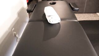 Cheating Girl Fucks Husband's Friend, the Massage Therapist, and Gets Cream