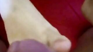 Amateur babe's big ass gets anal creampie at home.