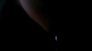 Sri Lankan MILF Fingers Herself