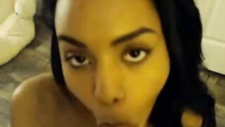 Ebony webcam girl deepthroats her dildo