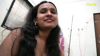 Desi Indian Kavita Close up creampie Fuck with shaved pussy and Pussy licking close up and blowjob