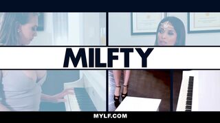 Reagan Foxx Shows off Her New Tits