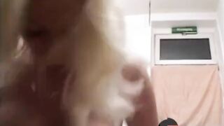 Amateurvideo einer vollbusigen deutschen MILF