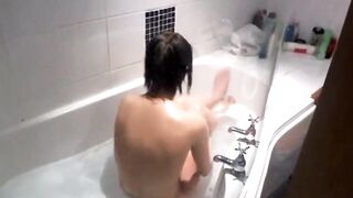 18yo Amateur GF Gives POV Blowjob in the Bath