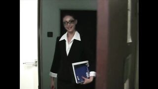 Sexy Teen Secretary Giving the Perfect Blowjob for Boss