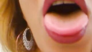 Sexy Arab Mature Webcam Dance