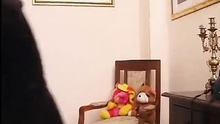 Stunning italian whore in mask slammed by a swinger