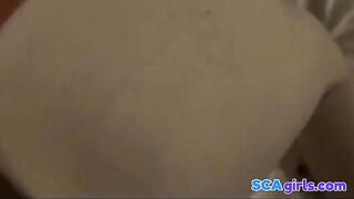 Svensk sötnos Ammande orgasm under analmassage av pojkvän