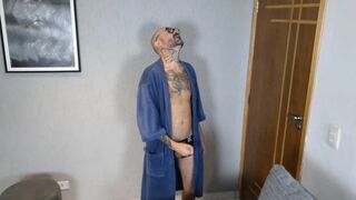 Perverted Old Man Receives Delivery Girl with His Dick Out!