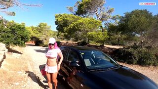 Fucking in the cliffs by the sea is so cool