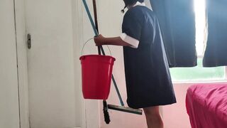 Camareira Faz Sexo Com Hóspede Sem Camisinha