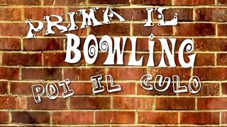 Babe in stockings gets double penetrated