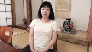 Japanese granny lets us inside