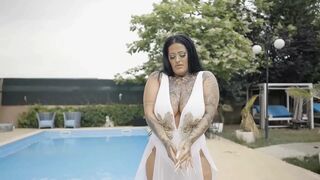 BBW with Big Tits and Long Nails Masturbating by the Pool