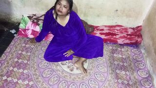 Behen ne ko porn movie dekhte hue pakda ko