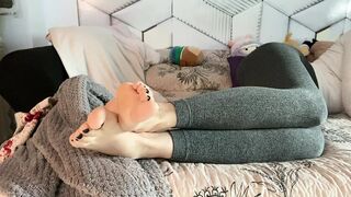 You can't resist to warch these bare FEET