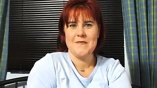 Hannelore, German BBW use a banana to come