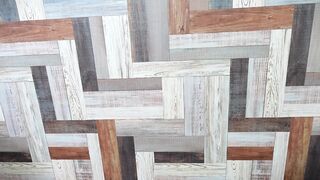 Office Lady Masturbating with a Rope That Digs Into Her