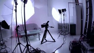 Big boobs chick loves to play with her wet pussy