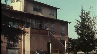 The Vintage Slut in an Amazing Lesbian Scene