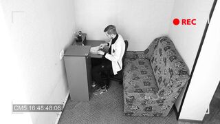 Boss fucks married secretary - Cam recorded