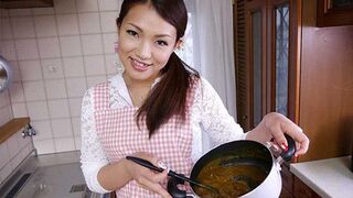 JapanHDV - Kyoka Makimura - In the kitchen when her lover fingers her from behind