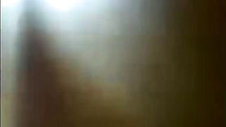 Tante Semok: Amateur Asian Babe from Indonesia