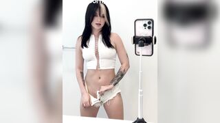 PeachJars Teases in White Outfit with Mirror Strip in Leaked OnlyFans Video