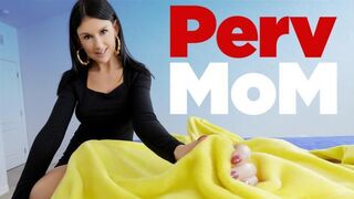 PervMom - Sienna Rae - How To Handle a Boner