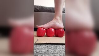 Size Feet Goddess - Destroying 3 Peppers With 1 Step And Smashing It Completly  GODDE