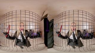 The English Mansion - Mistress Sidonia - Superior Women Inferior Men - VR