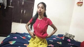 Desi bhabi kissed her father-in-law and sucked his too