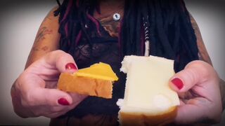 MistressRavenFD - Giantess Raven Eats you wCheese