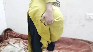 Desi hot collections ko nanga karke pel diya