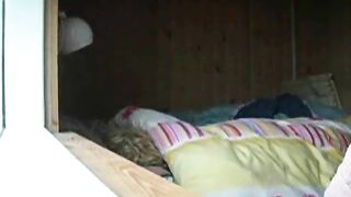 A Morning Vacation: Amateur Couple's Intimate Finger Play