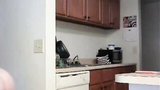 En knubbig arab-ryska kvinna remsor för dig