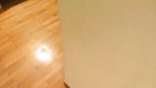 Surprise Cumshot Behind Nude Hotgirl